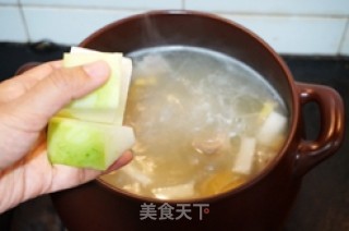 冬瓜排骨黄豆汤的做法步骤：9