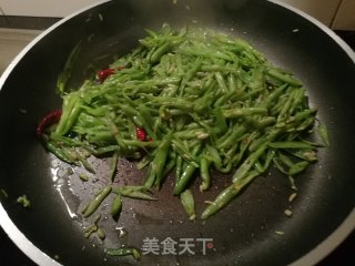 干煸四季豆（家常炒豆角）的做法步骤：5