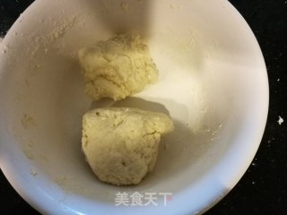 半烫面葱油饼（手抓饼）的做法步骤：4