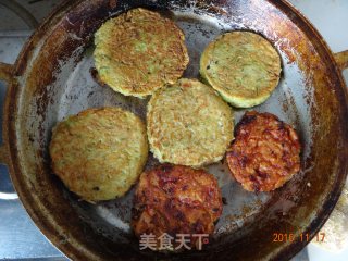 圆圆杂菜饼的做法步骤：15