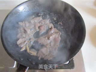 【湖北】西芹炒牛肉的做法步骤：5