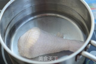 红酒醋柠檬鸡沙拉的做法步骤：2