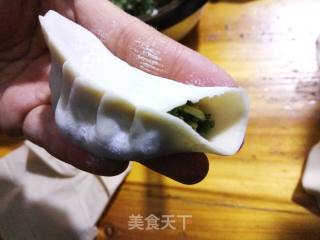 【苏州】荠菜蘑菇鲜肉水饺的做法步骤：7