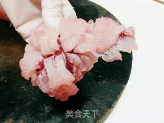 【广东】年年有余《糖醋菊花鱼》的做法步骤：4