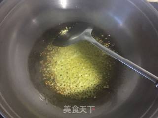 【东北】蒜蓉粉丝蒸大虾的做法步骤：6