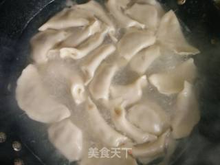 饺子的做法步骤：3