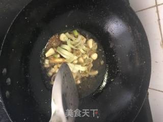 糖醋带鱼的做法步骤：10