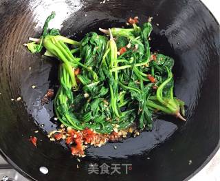 鱼香菠菜的做法步骤：7