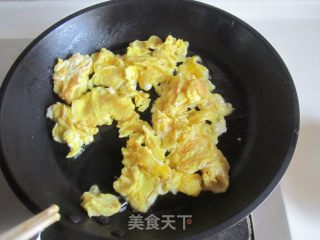 菠菜炒鸡蛋的做法步骤：5