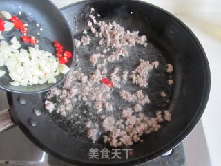 肉末炒南瓜叶的做法步骤：6