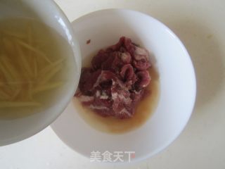 苦瓜炒牛肉的做法步骤：4