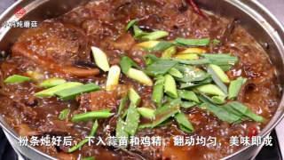 小鸡炖蘑菇的做法步骤：5