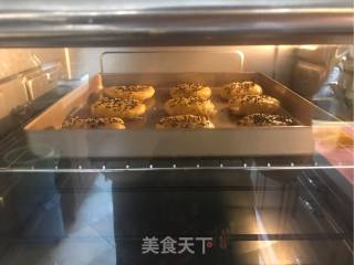 详细版酥掉渣简单奶黄老婆饼的做法步骤：24