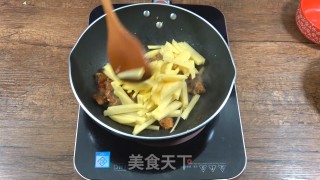 四季餐桌|土豆西红柿焖排骨的做法步骤：8