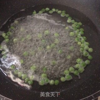 香肠炒饭的做法步骤：2