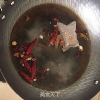 卤毛豆的做法步骤：2