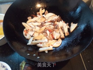 杏鲍菇炒肉的做法步骤：6