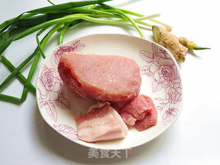 肉饼蒸蛋的做法步骤：1