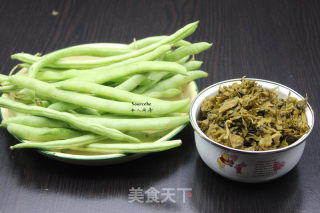 酸菜炒四季豆的做法步骤：1