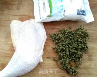 椒盐香酥鸡块的做法步骤：1