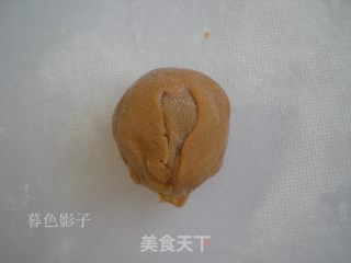 广式蛋黄月饼的做法步骤：16