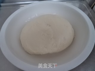 胡萝卜猪肉馅水饺的做法步骤：1