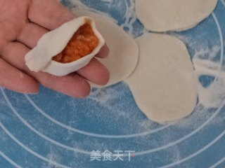 胡萝卜猪肉馅水饺的做法步骤：7