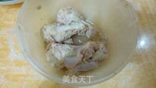 香酥炸鸡腿的做法步骤：4