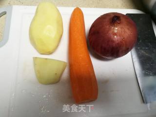 咖喱牛腩饭的做法步骤：1