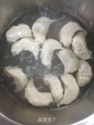 酸辣汤水饺的做法步骤：5