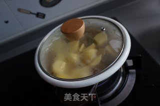 土豆泡菜炖五花肉的做法步骤：7