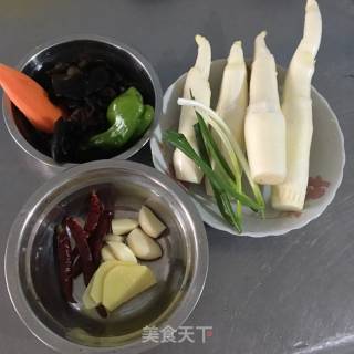 鱼香茭白的做法步骤：2