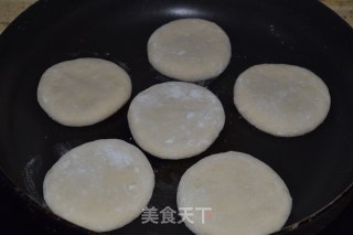 豆沙酒酿饼的做法步骤：11