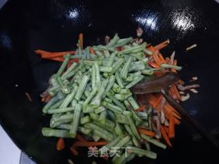 肉丝炒豇豆的做法步骤：7