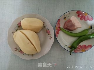 尖椒土豆片的做法步骤：1