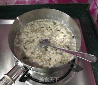 香菇瘦肉红豆沙燕麦粥的做法步骤：5