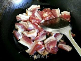 土豆豆角粉条炖五花肉的做法步骤：2