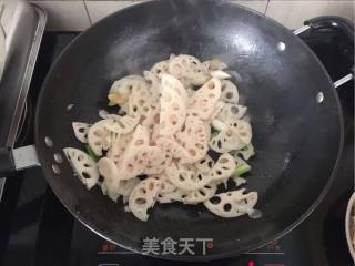 莲藕炒肉片的做法步骤：10