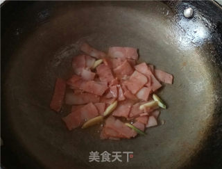 娃娃菜烧油豆腐的做法步骤：5