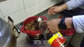 砂锅红烧排骨的做法步骤：7