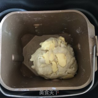 蜂蜜脆底小面包的做法步骤：1