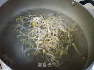 炝拌豆芽干豆腐的做法步骤：4