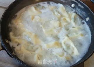 荠菜鲜肉大馄饨的做法步骤：10