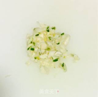 凉拌芹菜叶的做法步骤：4