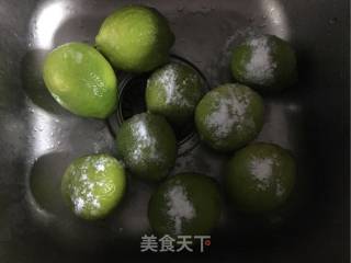 柠檬膏的做法步骤：2