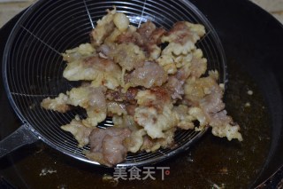 焦熘牛肉片的做法步骤：7