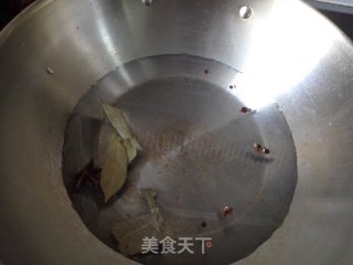 酸汤水饺的做法步骤：1