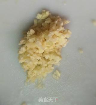 韭菜炒豆芽的做法步骤：3