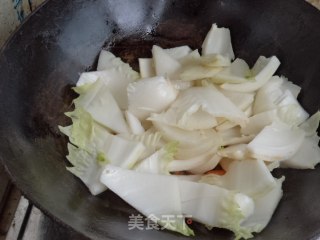 黑木耳炒大白菜梗的做法步骤：5