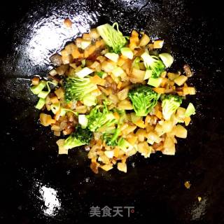 杂蔬蛋炒饭的做法步骤：7